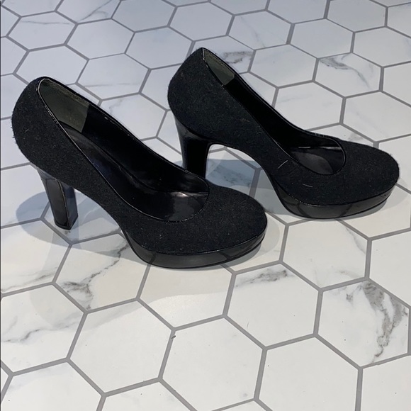 Nine West Ample Heels - Picture 2 of 5